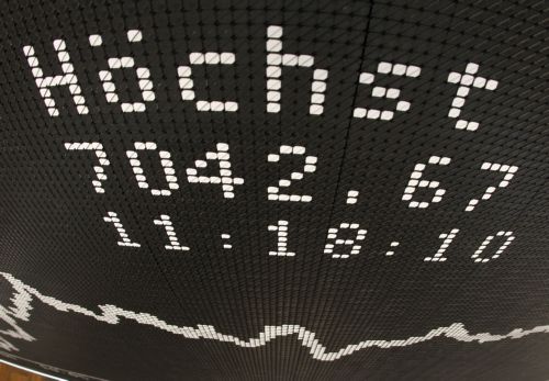 Στο πράσινο οι ευρωπαϊκές αγορές την Τρίτη, μεικτά τα πρόσημα στη Γουόλ Στριτ