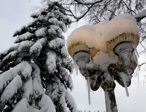 Επιμένει το δριμύ ψύχος σε Πολωνία και Γερμανία, καθυστερήσεις στις μεταφορές