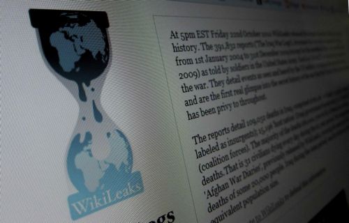 Νέα κυβερνοεπίθεση υποστηρίζει ότι δέχτηκε το WikiLeaks