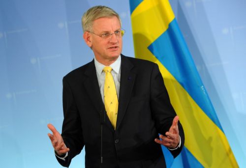 Χάκερ ανέβασαν ερωτικές αγγελίες στο blog του Σουηδού υπουργού Εξωτερικών