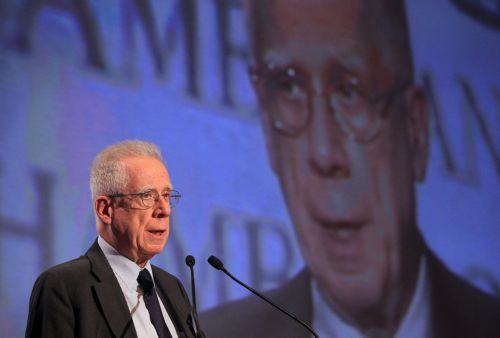 Απεβίωσε ο σύμβουλος του Γ.Παπανδρέου, Ιταλός πρώην υπουργός Οικονομίας Τομάζο Σκιόπα