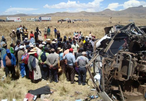 Νεκροί σε τροχαίο δυστύχημα στο Περού έξι Ευρωπαίοι τουρίστες