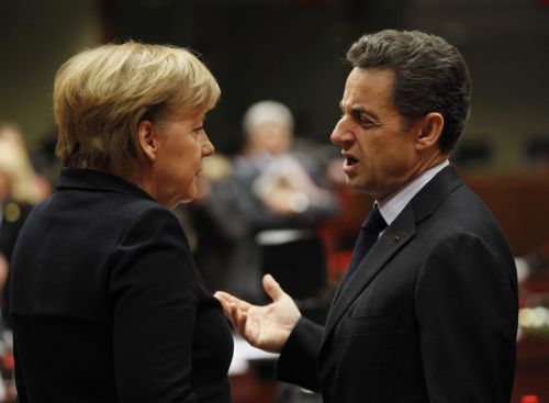 Οξύνουν αντί να επιλύουν την κρίση τα αποτελέσματα της Συνόδου, λέει η αντιπολίτευση