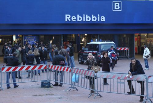 Τσιμέντο και όχι εκρηκτική ύλη περιείχε το ύποπτο δέμα στο μετρό της Ρώμης