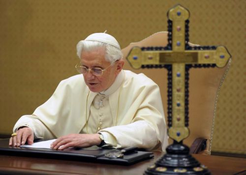 «Ο Θεός εκπλήσσει», λέει ο Πάπας σε χριστουγεννιάτικο μήνυμα στο BBC