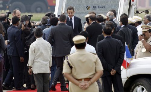 Από την Μπανγκαλόρ ξεκίνησε η τετραήμερη επίσκεψη Σαρκοζί στην Ινδία