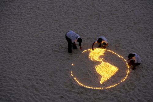 Μικρή πρόοδος στη διάσκεψη του Κανκούν με δεσμεύσεις περισσότερων χωρών