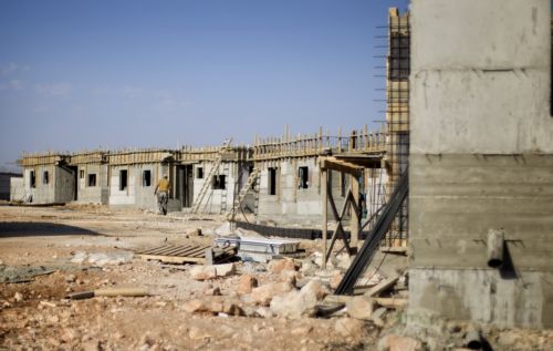 Δυναμιτίζει το κλίμα το Ισραήλ επεκτείνοντας τον εποικισμό στην Ανατολική Ιερουσαλήμ