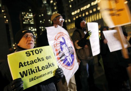 Πρώτη σύλληψη μέλους των Anonymous, στην αντεπίθεση οι «χακτιβιστές»