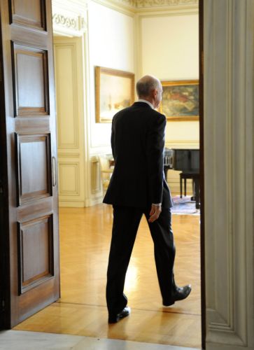 Υπερασπίστηκε ο πρωθυπουργός τη διαδικασία του κατεπείγοντος για το πολυνομοσχέδιο