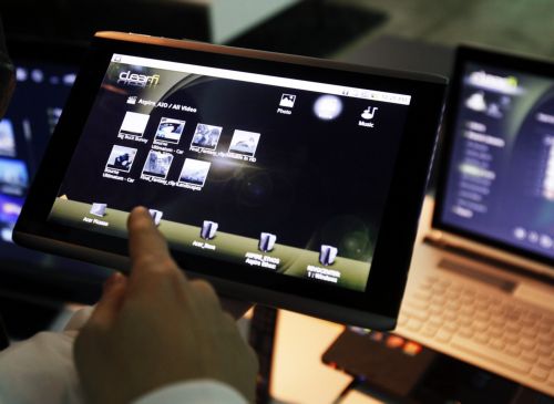 Η Microsoft «ετοιμάζει νέα έκδοση των Windows ειδικά για ταμπλέτες»