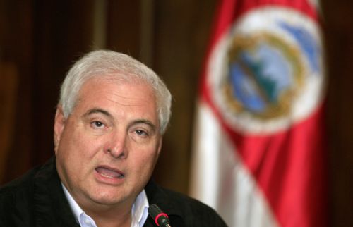 Βοήθεια από τις ΗΠΑ για υποκλοπές ζητούσαν ξένες κυβερνήσεις, αποκαλύπτει το WikiLeaks