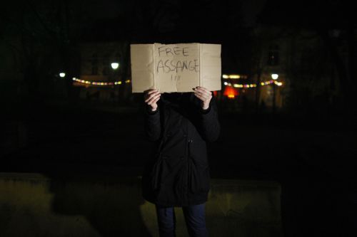 Οι αποκαλύψεις δεν θα σταματήσουν, έρχεται η σειρά της Ελλάδας, διαμηνύει ο εκπρόσωπος του Wikileaks