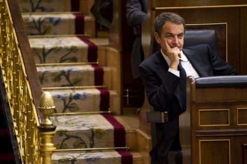 Σε αύξηση του κατώτατου μισθού και των συντάξεων προχωρά η Ισπανία