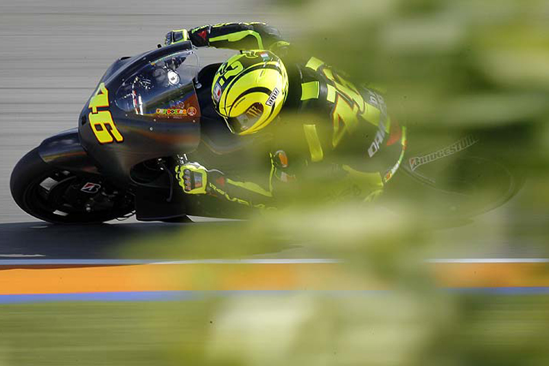 Wayne Gardner: «Μη ξεγράφετε τον Valentino Rossi»