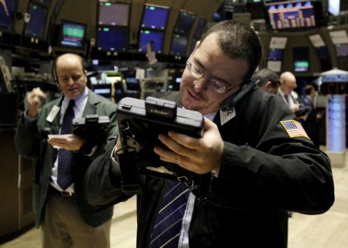 Μεικτά πρόσημα στις ευρωπαϊκές αγορές και τη Γουόλ Στριτ την Τρίτη