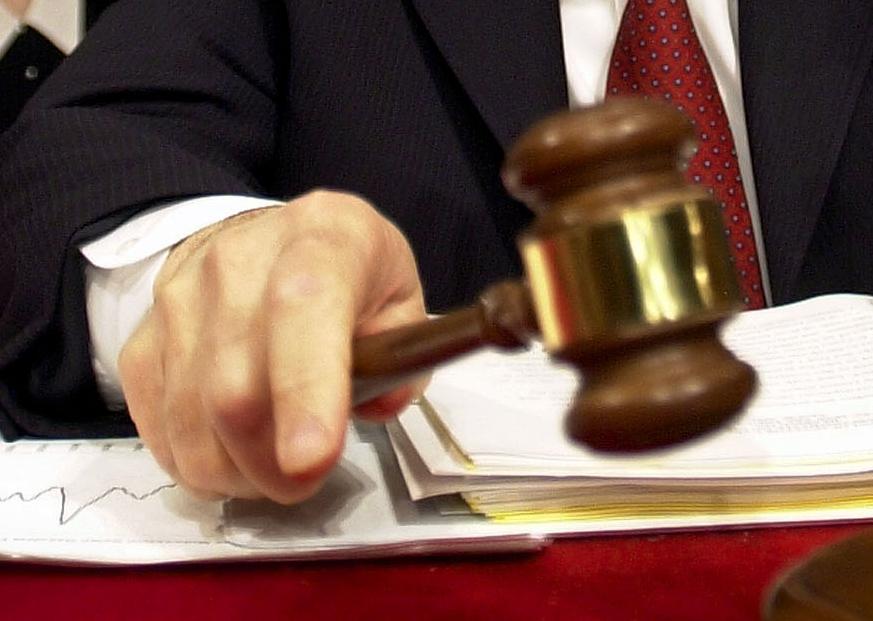 Ποινική δίωξη σε βάρος του ΔΣ της ασφαλιστικής VDV για απάτη και πλαστογραφία