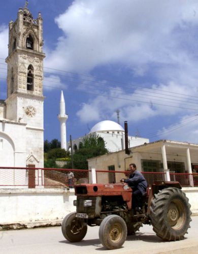 Διαβήματα της κυπριακής κυβέρνησης σε ΟΗΕ και ΕΕ για τη διακοπή της Θείας Λειτουργίας στο Ριζοκάρπασο