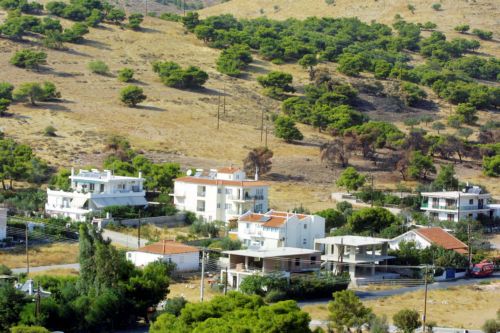 Ξεπαγώνουν οι διαδικασίες για την οριστική τακτοποίηση 300.000 αυθαιρέτων του «νόµου Τρίτση»