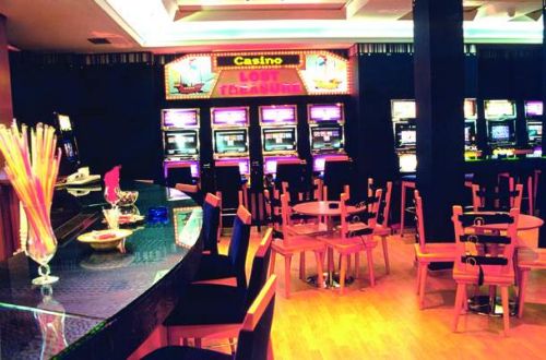 Με στόχο έσοδα 1 δισ. ευρώ στην τριετία η κυβέρνηση νομιμοποιεί το διαδικτυακό στοίχημα