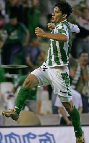 Ο Άρης (ξανα)κοιτάζει τον Βραζιλιάνο Εντού