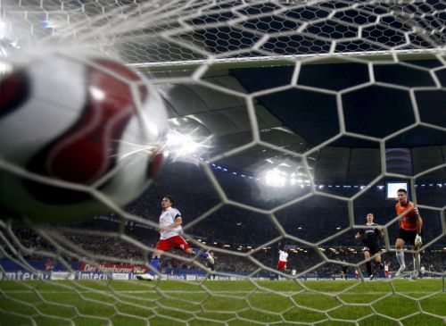 Πρωτοχρονιά με… τάκλιν, ντρίμπλες και γκολ στην Αγγλία