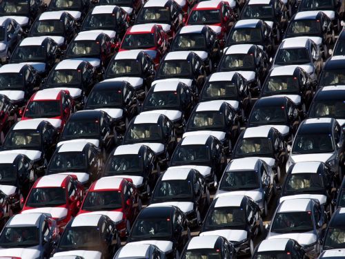 Επανέρχεται η απόσυρση, με εκπτώσεις στα τέλη ταξινόμησης νέων ΙΧ