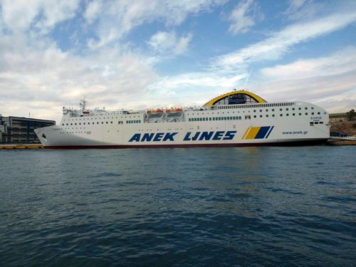 ΑΝΕΚ και Hellenic Seaways αποχωρούν από την Ένωση Επιχειρήσεων Ναυτιλίας
