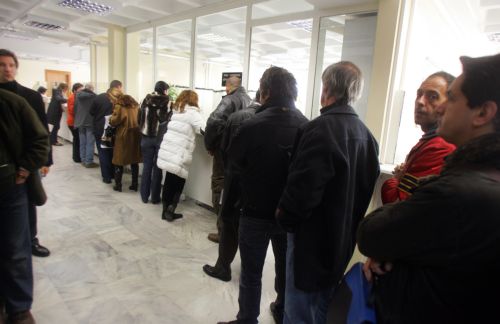 Μέχρι τις 5 Ιανουαρίου η προθεσμία για τέλη κυκλοφορίας