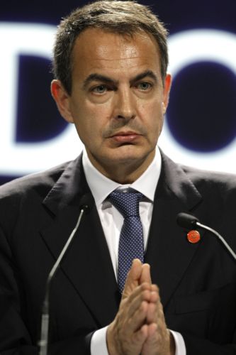 Η Ισπανία δεν θα χρειαστεί να προσφύγει στο μηχανισμό στήριξης, διαβεβαιώνει ο Θαπατέρο