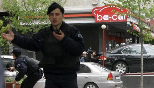 Έκρηξη αυτοσχέδιων βομβών κοντά σε ελληνικό σχολείο και εκκλησία στην Κωνσταντινούπολη