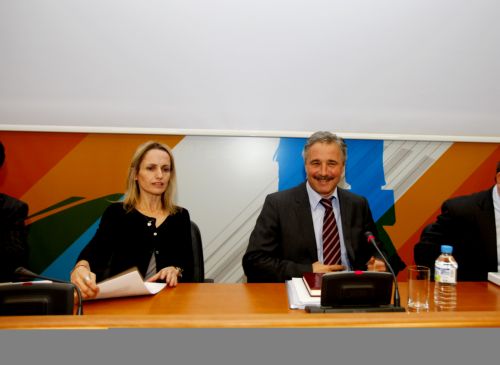 Σε τουλάχιστον 18 μήνες οι έρευνες για κοιτάσματα πετρελαίου, λέει ο Γ.Μανιάτης