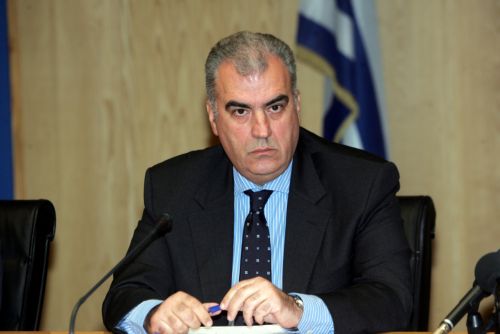 Μείωση των βουλευτών σε 200 προτείνει ο Δ.Ρέππας