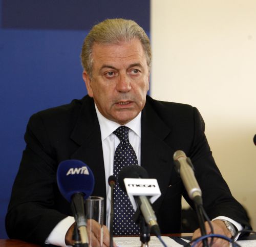 Διάλογο με ανοιχτή ατζέντα μεταξύ ΠΑΣΟΚ και ΝΔ προτείνει ο Δ.Αβραμόπουλος