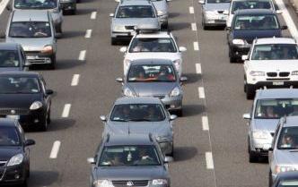 Μεγάλη η φορολογική επιβάρυνση για τα ρυπογόνα αυτοκίνητα