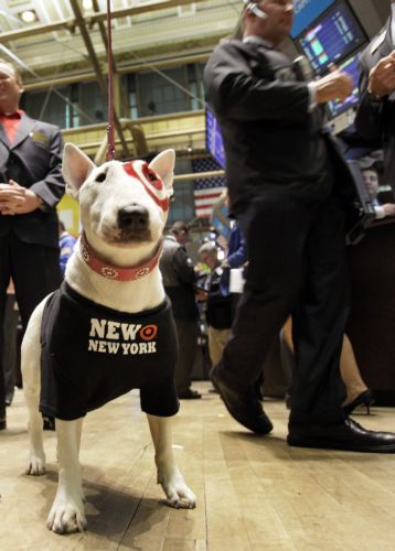 Ενισχυμένα τα ευρωπαϊκά χρηματιστήρια και η Γουόλ Στριτ την Πέμπτη