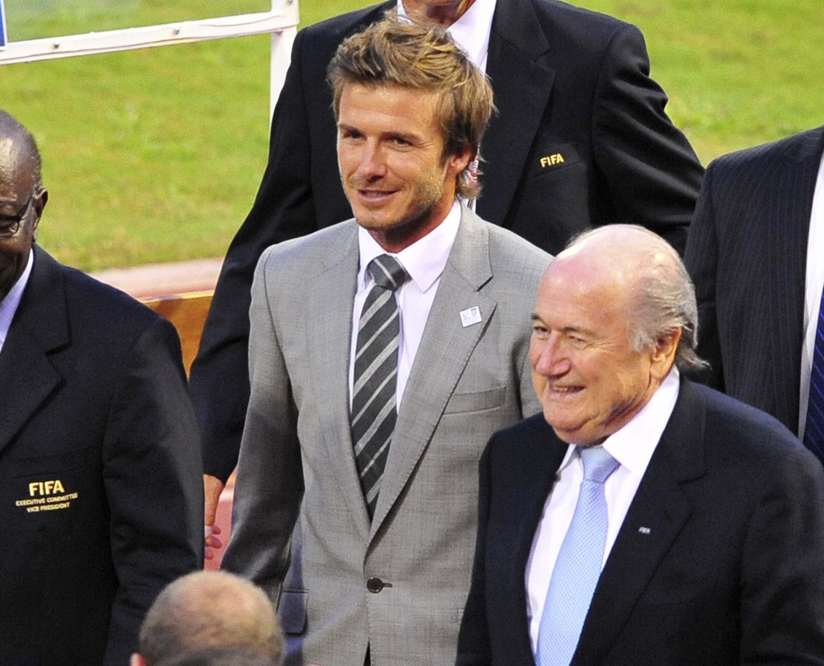 Πόνος των Άγγλων και καταγγελίες Αυστραλών κατά της FIFA