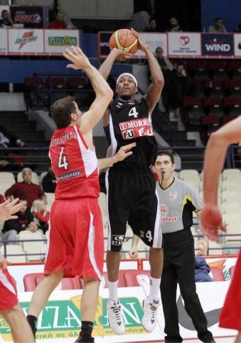 Ο ΠΑΟΚ έδωσε «κίνητρο» στον Ολυμπιακό που νίκησε δύσκολα