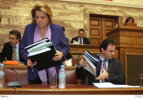 «Πυρά» από βουλευτές του ΠΑΣΟΚ στο πολυνομοσχέδιο για εργασιακά-ΔΕΚΟ