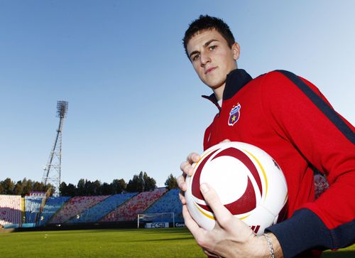 «Πράσινο» ενδιαφέρον για τον αμυντικό Γκάρντος