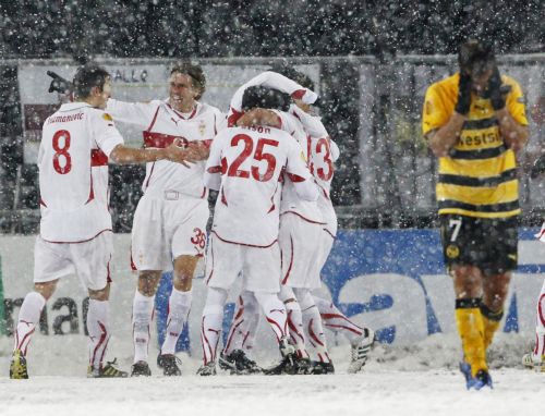 Πρόκριση για Μέταλιστ Χάρκιβ, Αϊτχόφεν και Γιούνγκ Μπόις