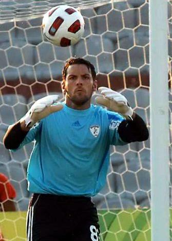 Τελειώνει από τη Λάρισα ο Βιέρα, ακολουθεί ο Μακίνουα