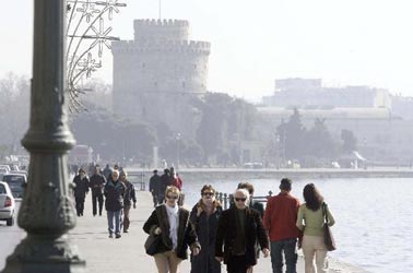 Οι βόλτες στη λιακάδα προστατεύουν από τον καρκίνο του δέρματος