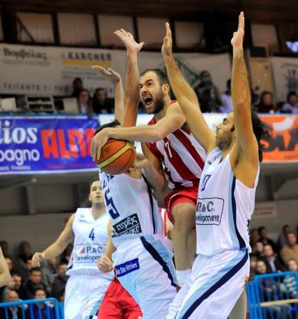 Ο Σπανούλης ήταν… Κολοσσός, 71-68 ο Ολυμπιακός στη Ρόδο