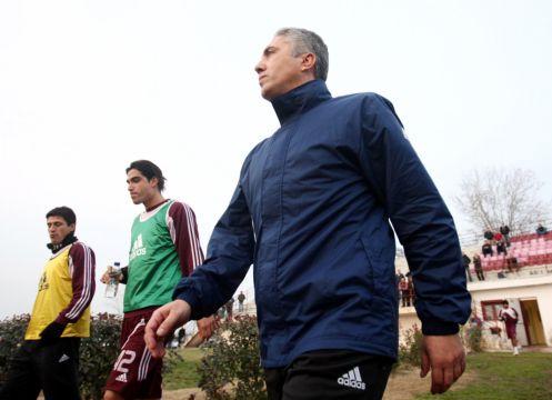 Πρώτη του Κωστένογλου με τη φόρμα της Λάρισας