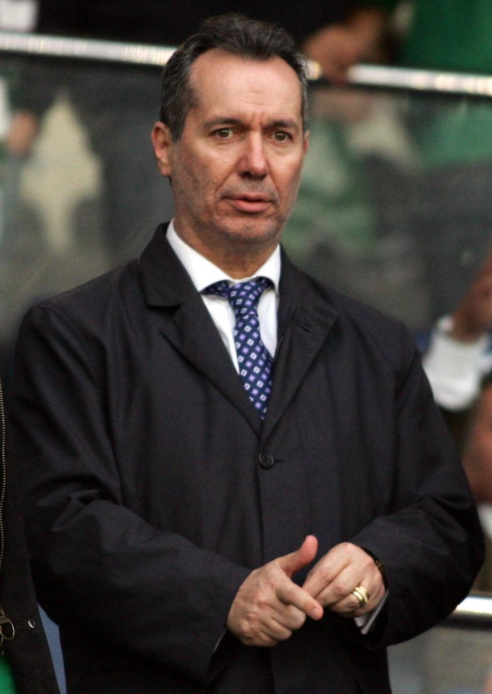 Ο Κόντης επέστρεψε στον Μαρινάκη το… χτύπημα περί Φιλιππινέζας