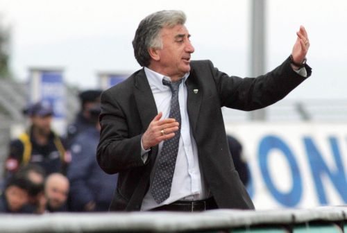 Παρελθόν αναμένεται να αποτελέσει για τον Πανσερραϊκό ο Μόμτσιλο Βούκοτιτς