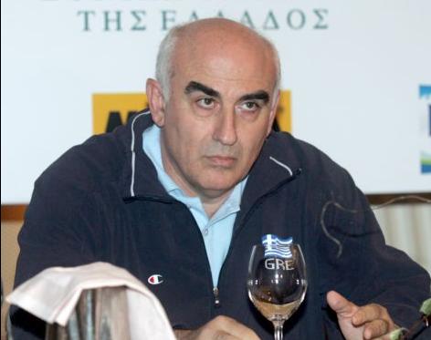 Ο Χαριτωνίδης παραιτήθηκε από τον πάγκο του Επίκουρου