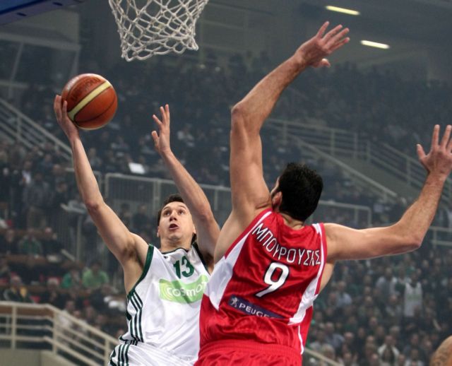 Πολυτιμότερος ο Χέντριξ, μπροστά από Μπουρούση, Διαμαντίδη