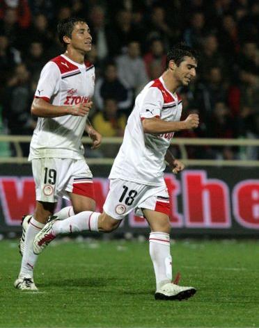 Λύση με Φουστέρ «κόφτη» και «Φέτφα» δεξιά σκέφτεται ο Βαλβέρδε